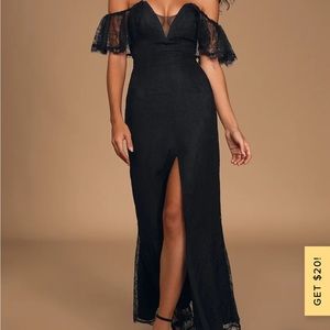 NWT Lulus Caught in a Daydream Lace Off the Shoulder Maxi Dress